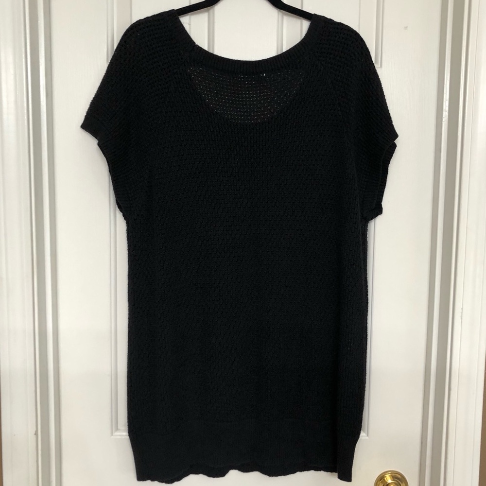 Avenue Netted Sheer Sleeveless Long Sweater - Picture 2 of 6
